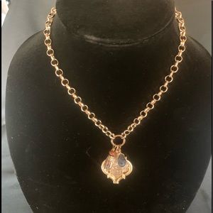 Vintage Inspired, Necklace By Patty Burns.
Gorgeous Piece.
New Condition